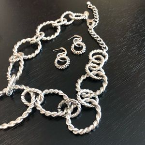 Necklace and earring set